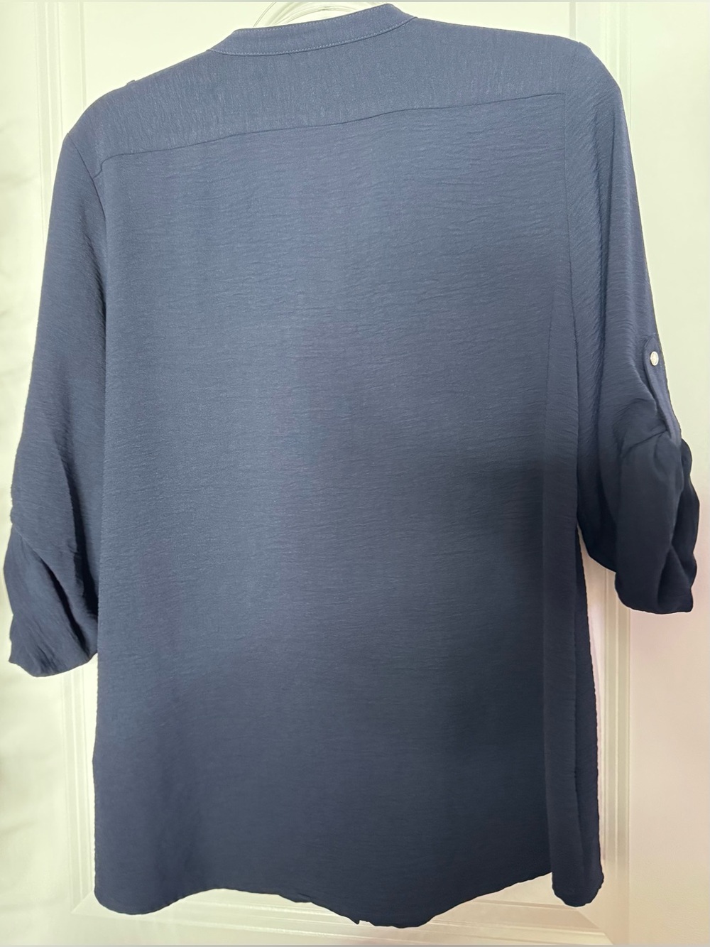 Calvin Klein Navy Long-Sleeve Button-Front Utility Blouse size medium - Picture 4 of 4
